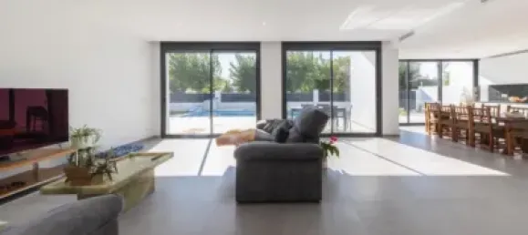 5 bedrooms House in Empuriabrava, Spain No. 84539 3