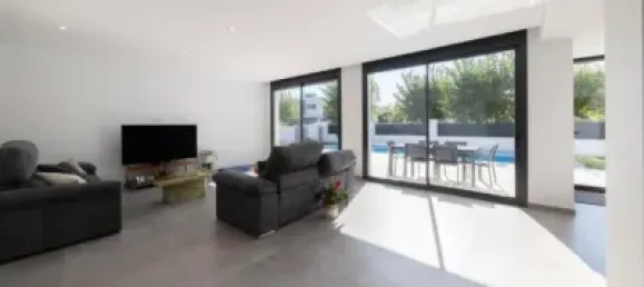 5 bedrooms House in Empuriabrava, Spain No. 84539 5