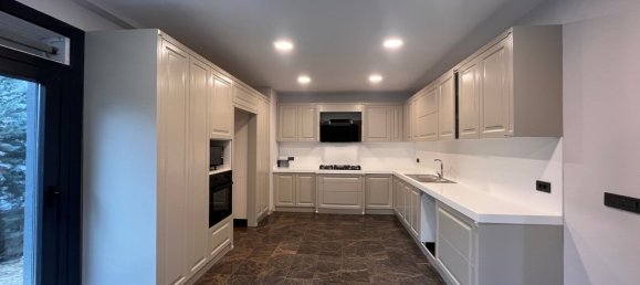 Villa 7+2 in Istanbul, Turkey No. 25813 3