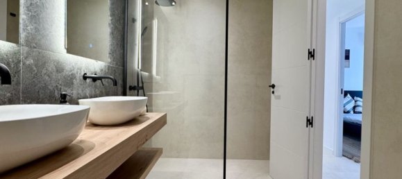 Apartamento de 2 dormitorios en Marbella, Spain No. 49502 8