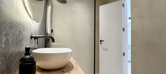 Apartamento de 2 dormitorios en Marbella, Spain No. 49502 15