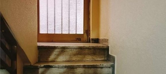 5 bedrooms Apartment in Varese, Italy No. 359537 2