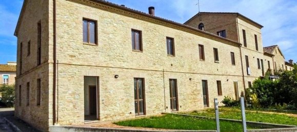 3 rooms Duplex in Monte Roberto, Italy No. 284980 2