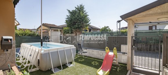 3غرفة منزل في Pozzo d'Adda, Italy رقم 275873 19