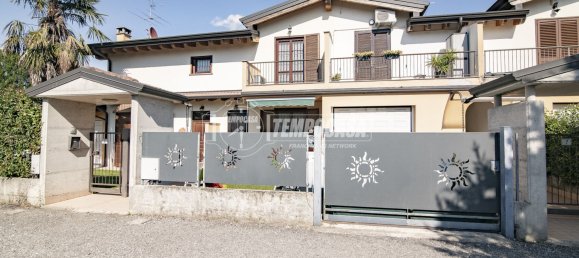 3غرفة منزل في Pozzo d'Adda, Italy رقم 275873 15