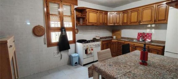 8 bedrooms House in Baza, Spain No. 187187 4