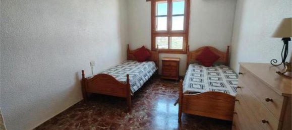 8 bedrooms House in Baza, Spain No. 187187 7