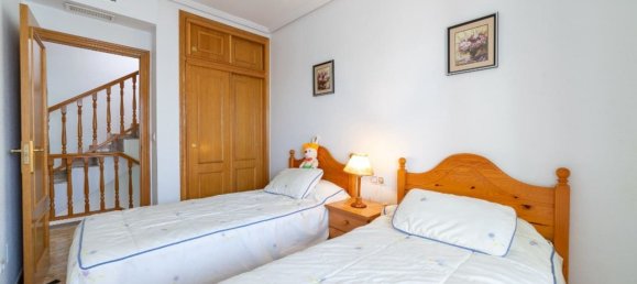 Adosado de 2 dormitorios en Alicante, Spain No. 174673 20