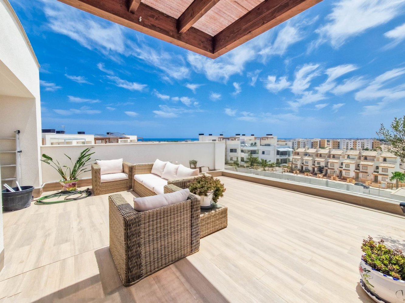 2 Schlafzimmer Penthouse in Alicante, Spain, Nr. 151750