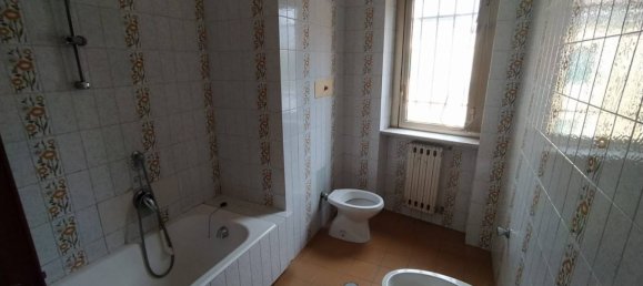 2 bedrooms Apartment in Isernia, Italy No. 29116 8