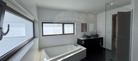 3 غرف نوم منزل في Viana do Castelo, Portugal رقم 27053 38