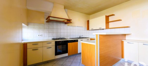 3 bedrooms House in Reims, France No. 73809 2