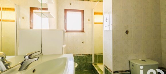 3 bedrooms House in Reims, France No. 73809 6