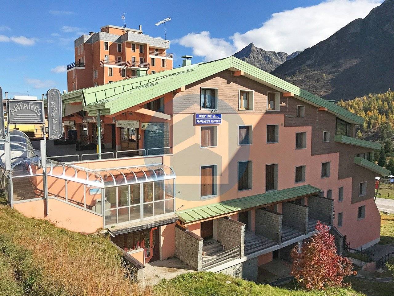 3-salle Propriété commerciale à Ponte di Legno, Italy No. 6684