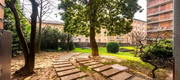 2 bedrooms Apartment in Bergamo, Italy No. 323441 15