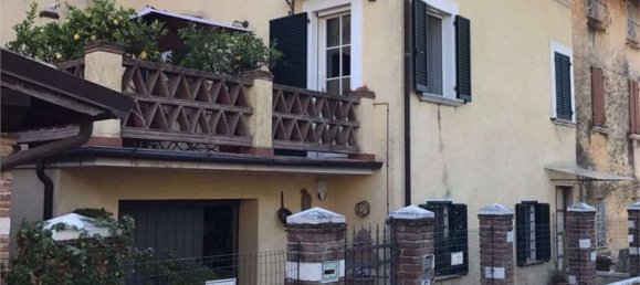 6-salle Maison à Forte dei Marmi, Italy No. 35768 4