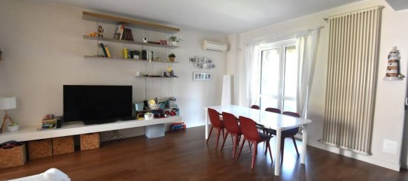 3 bedrooms House in Magenta, Italy No. 295871 12