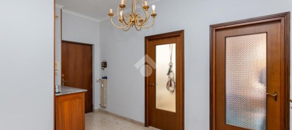 4 Schlafzimmer Wohnung in Turin, Italy, Nr. 315382 18