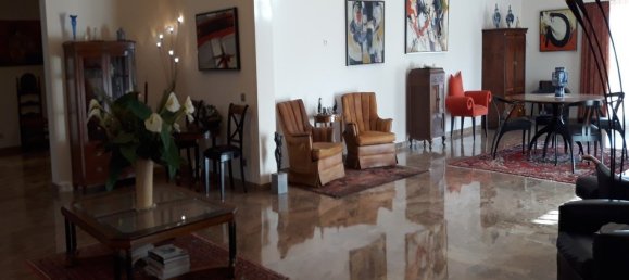 5 غرف نوم فيلا في Oliva, Spain رقم 2510 23