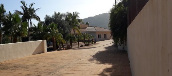 5 غرف نوم فيلا في Oliva, Spain رقم 2510 5