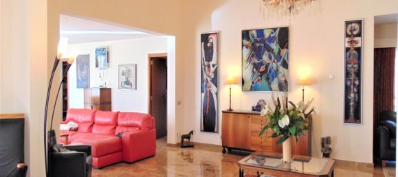 5 غرف نوم فيلا في Oliva, Spain رقم 2510 16