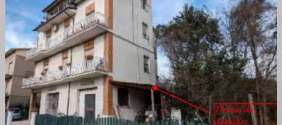 7 bedrooms Apartment in Morrovalle, Italy No. 315293 2