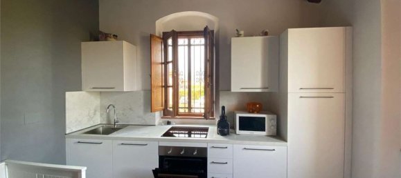 2 rooms Apartment in Sarzana, Italy No. 165352 4