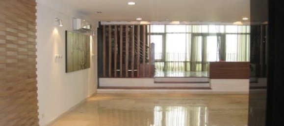 4 bedrooms Apartment in Tay Ho, Vietnam No. 7013 2