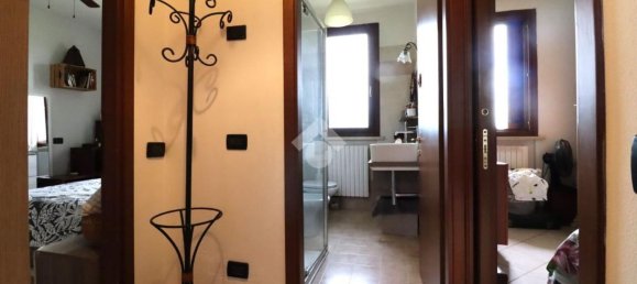 3 bedrooms Apartment in Porto Mantovano, Italy No. 359461 5