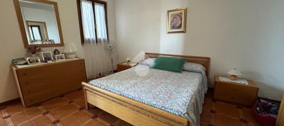 Casa de 4 dormitorios en Parzanica, Italy No. 329460 10