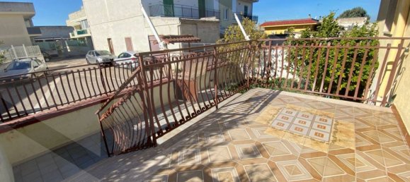 4 rooms House in Bitonto, Italy No. 28505 2