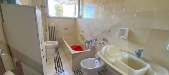 4 rooms House in Bitonto, Italy No. 28505 17
