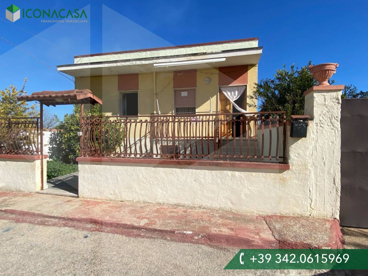 4 rooms House in Bitonto, Italy No. 28505