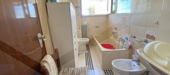4 rooms House in Bitonto, Italy No. 28505 15