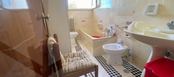 4 rooms House in Bitonto, Italy No. 28505 18