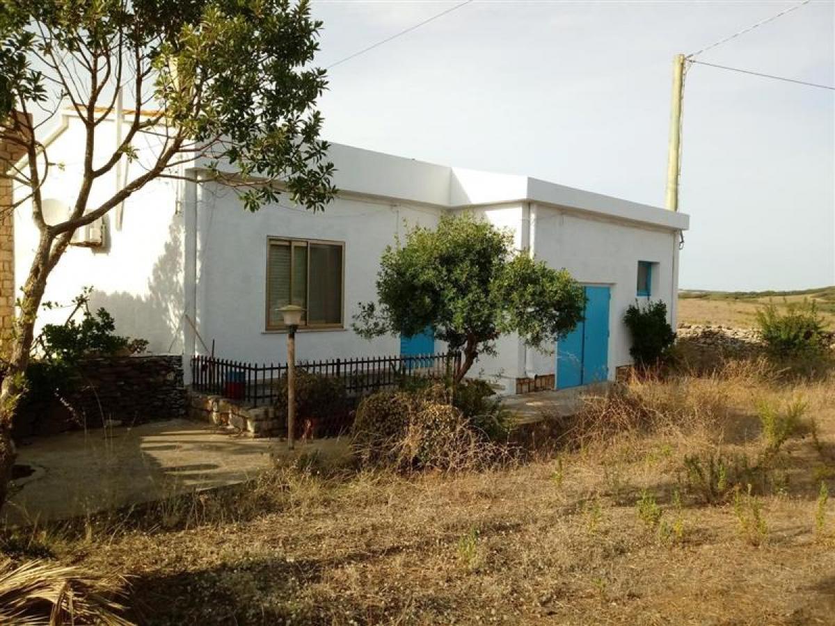 2 bedrooms House in Sassari, Italy No. 687