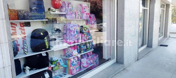 1-Zimmer Gewerbliche Immobilie in Sassari, Italy, Nr. 272813 3