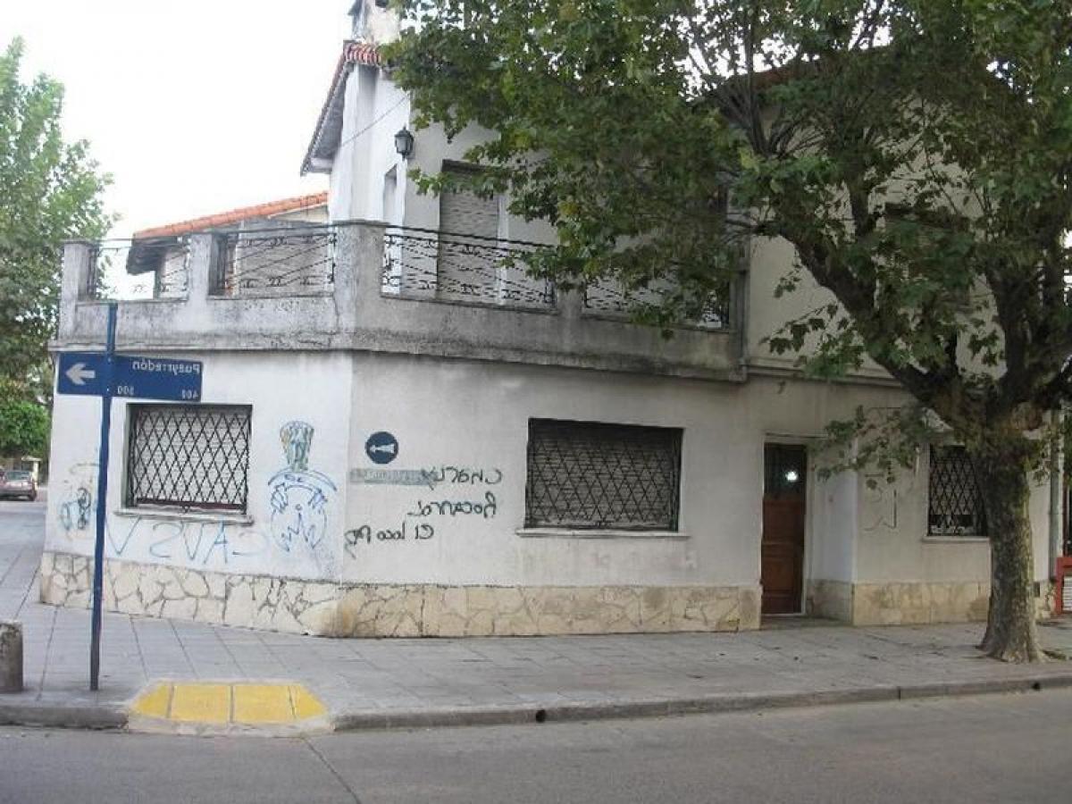 3 bedrooms House in Bermudez, Argentina No. 63850