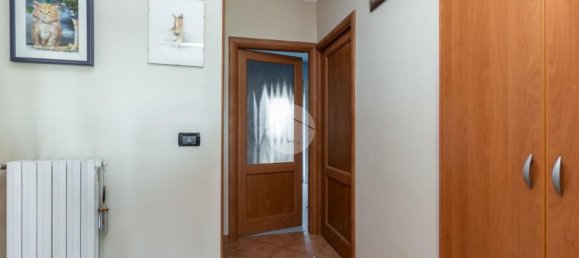 3 bedrooms Apartment in Collegno, Italy No. 380309 9