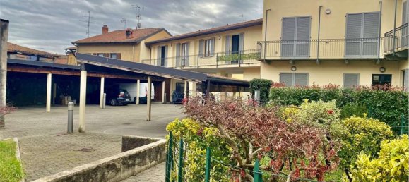 3 rooms Apartment in Bosisio Parini, Italy No. 74873 19