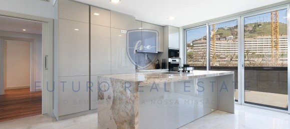 4 bedrooms Penthouse in Funchal, Portugal No. 295066 12