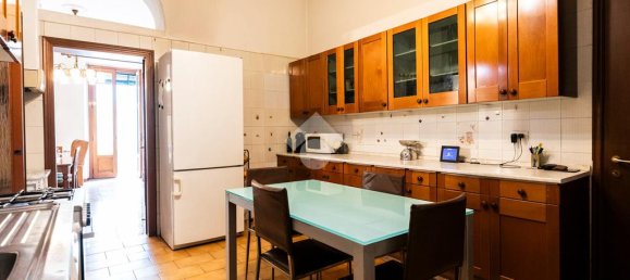 2 bedrooms Apartment in Milan, Italy No. 353086 2