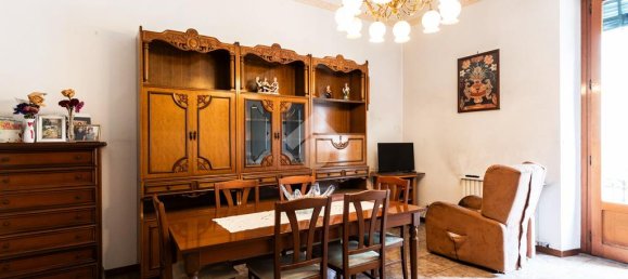 2 bedrooms Apartment in Milan, Italy No. 353086 4