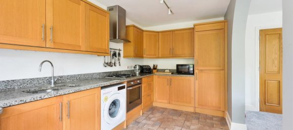 2 bedrooms Apartment in Epsom, United Kingdom No. 9695 9