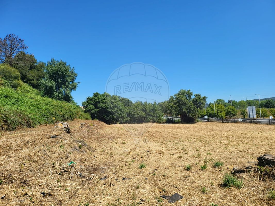 Terreno em Valongo, Portugal 3983 m² N.º 63473