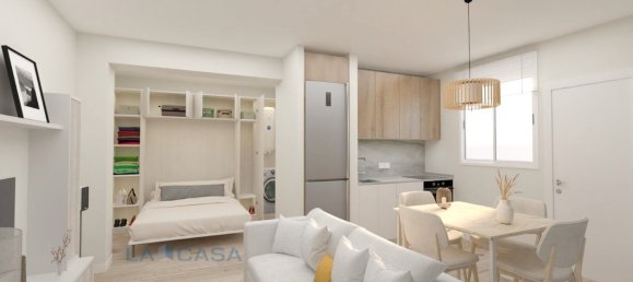 30m² Commercial property in Cornella De Llobregat, Spain No. 174392 3