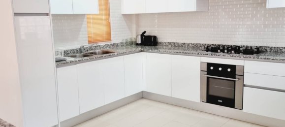 4 bedrooms Cafe / restaurant in Pattaya, Thailand No. 5112 11