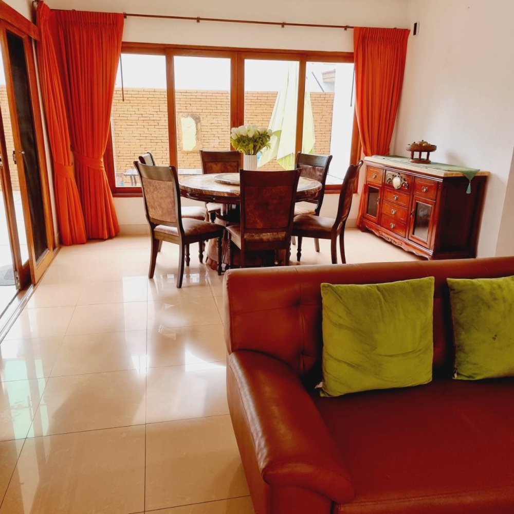 4 bedrooms Cafe / restaurant in Pattaya, Thailand No. 5112