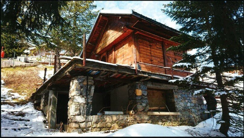 2 bedrooms Commercial property in Courchevel, France No. 917