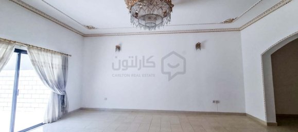 4 bedrooms Villa in Manama, Bahrain No. 628 3
